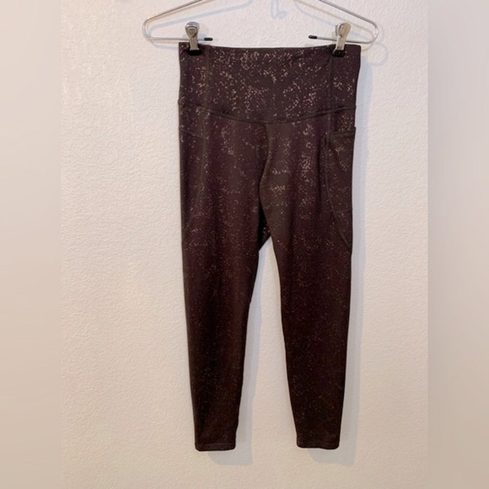 D11.7 Women's Everyday Woven Mid-Rise Capri Leggings - C9 Champion